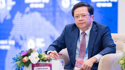Ông Nguyễn Đức Hiển, Phó Trưởng Ban Kinh tế Trung ương điều phối thảo luận