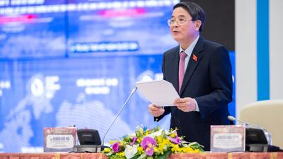 Phó Chủ tịch Quốc hội Nguyễn Đức Hải điều hành nội dung làm việc. 