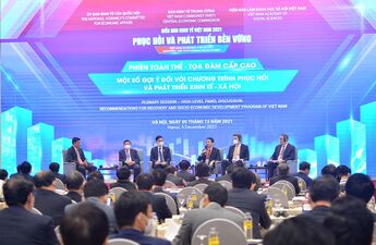 Quang cảnh Thảo luận trực tuyến
