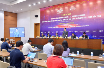 Quang cảnh buổi họp báo