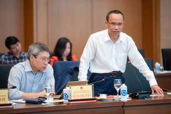 TS. Cấn Văn Lực phát biểu tại Hội nghị tham vấn