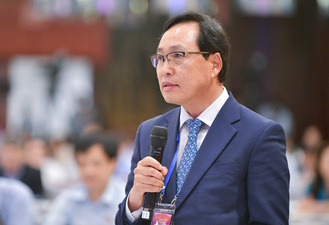Ông Choi Joo Ho, Tổng Giám đốc Tổ hợp SamSung Việt Nam phát biểu. 