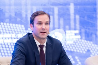 Ông Jochen Schmittmann, Đại diện thường trú Quỹ tiền tệ quốc tế (IMF) tại Việt Nam phát biểu. 