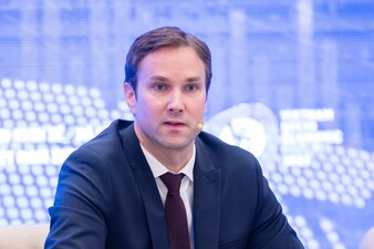 Ông Jochen Schmittmann, Đại diện thường trú Quỹ tiền tệ quốc tế (IMF) tại Việt Nam phát biểu. 
