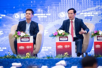 Ông Phạm Tấn Công, Chủ tịch Liên đoàn Thương mại và Công nghiệp Việt Nam (VCCI) phát biểu. 