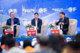 Ông Nguyễn Đình Cung, nguyên Viện trưởng Viện Nghiên cứu quản lý kinh tế Trung ương (CIEM) phát biểu.